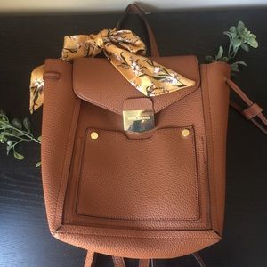 ⭐️Steve Madden backpack purse⭐️
